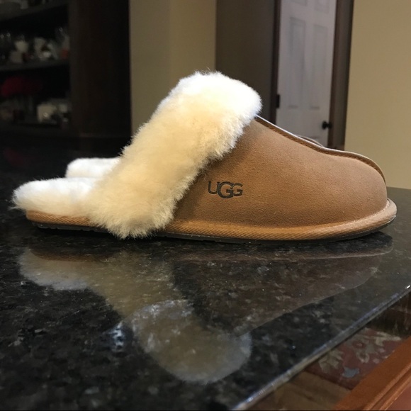 New UGG Scuffette II Suede Slippers, Slides, 7 - Picture 3 of 15